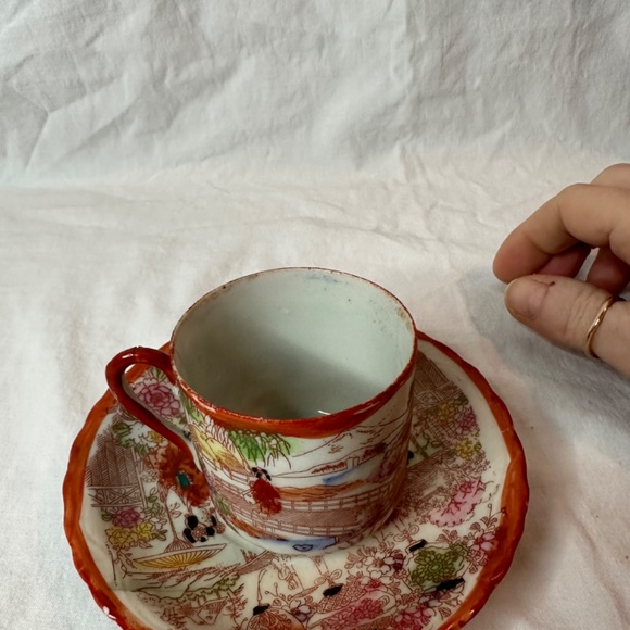 Vintage Antique Japanese Geisha Ware red porcelain demitasse cup … - Picture 10 of 16
